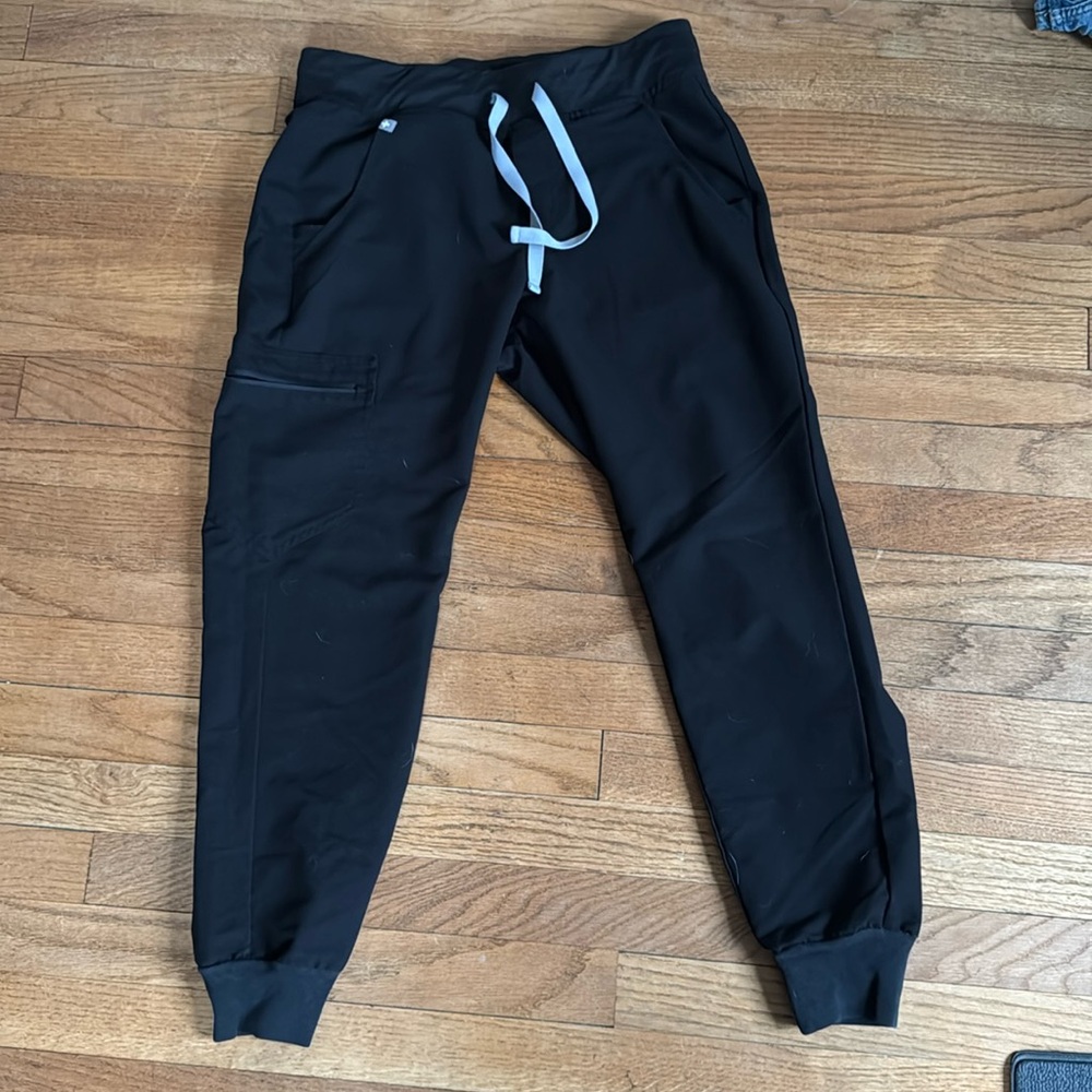 FIGS Zamora Jogger Scrub Pants, black, small/petite